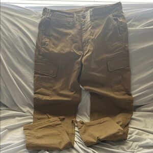 American Eagle Men's Tan Cargo Pants
